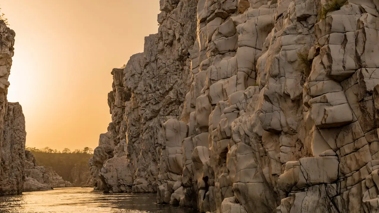 Marble Rocks, Jabalpur, Madhya Pradesh